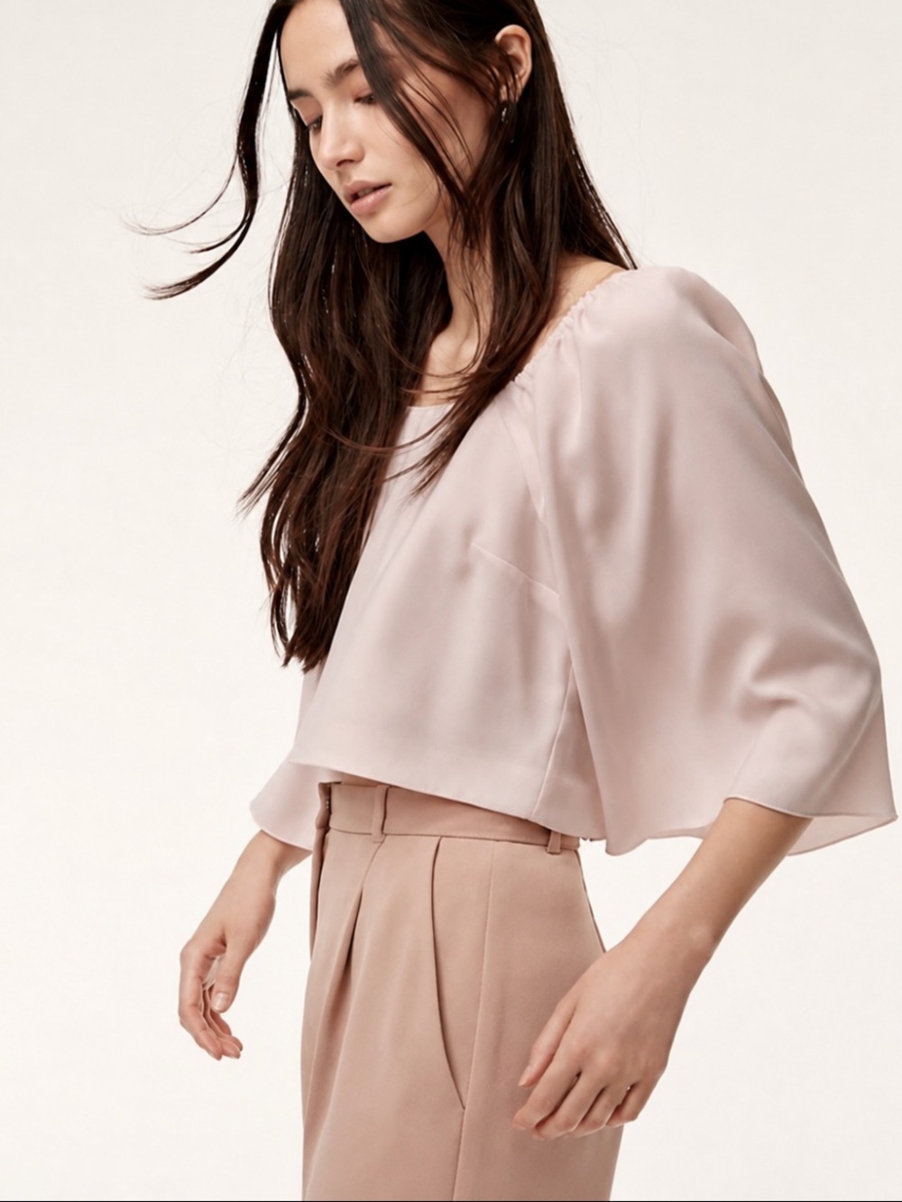 Wilfred Aritzia Blush Pink Bishop Sleeve Melina Cropped Peasant Button Back Top